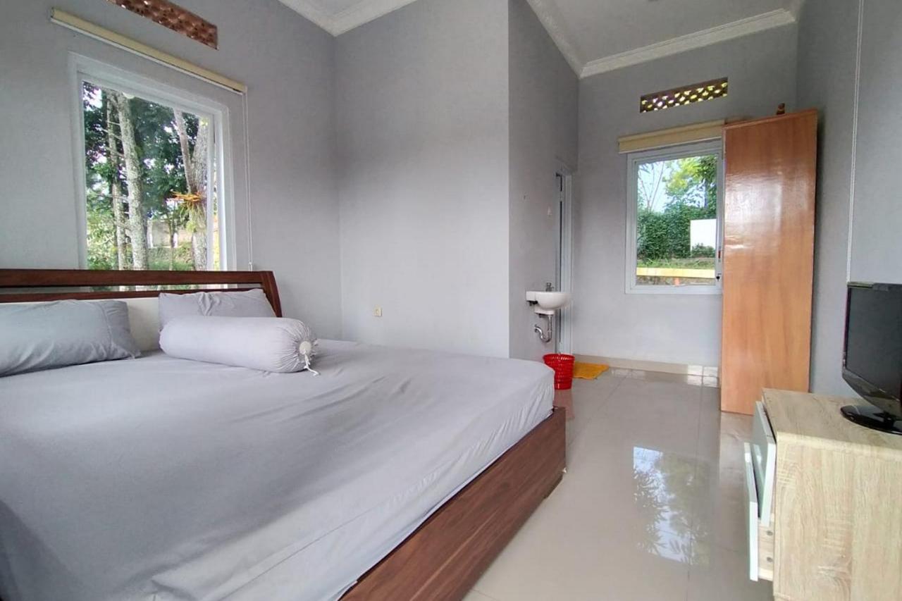 Villa Batu Tua Puncak Mitra Reddoorz Bogor Ngoại thất bức ảnh